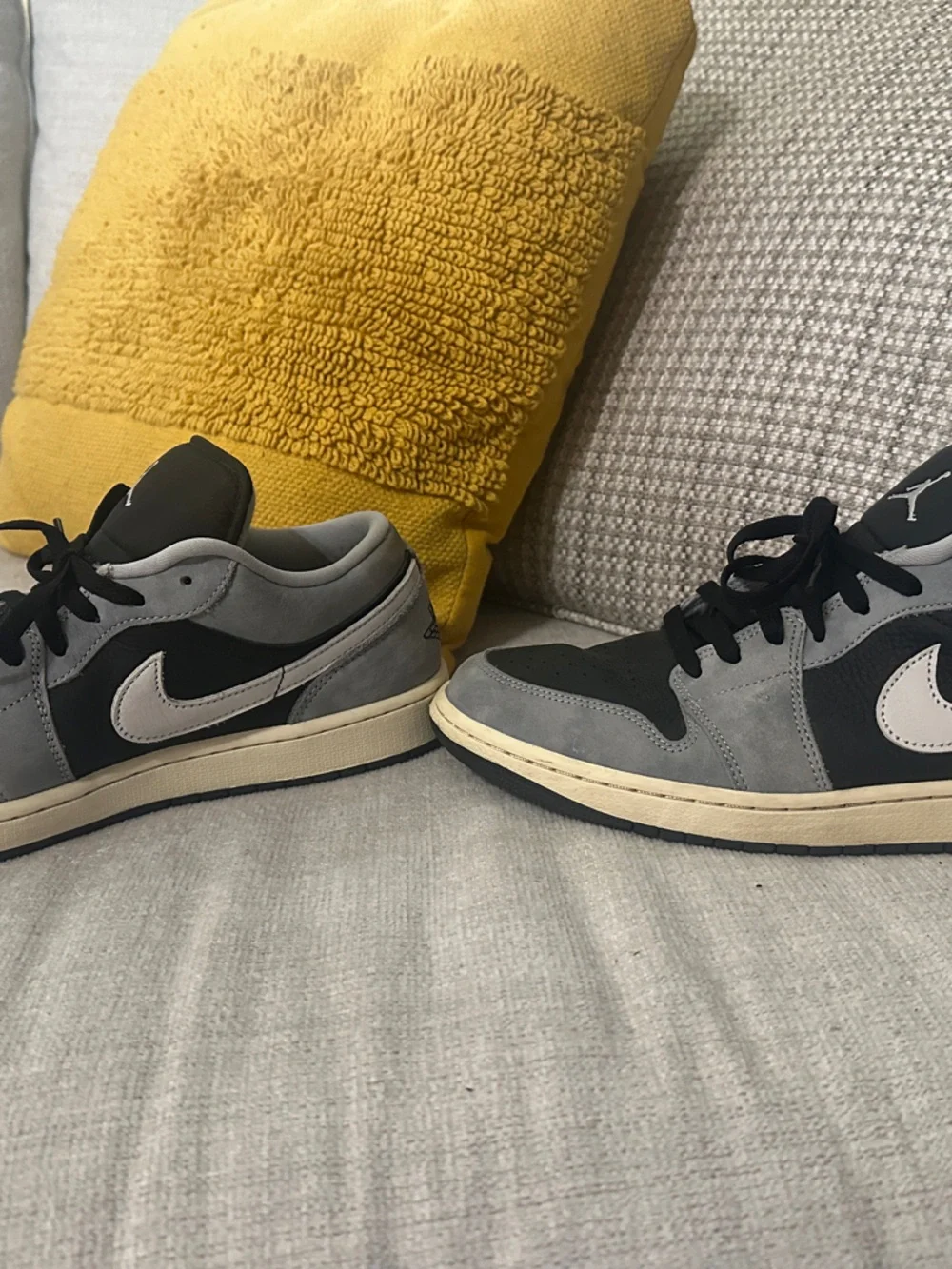 Air Jordan 1 Low SE Light Smoke Grey Off Noir Men’s Size 12 HQ2010-012